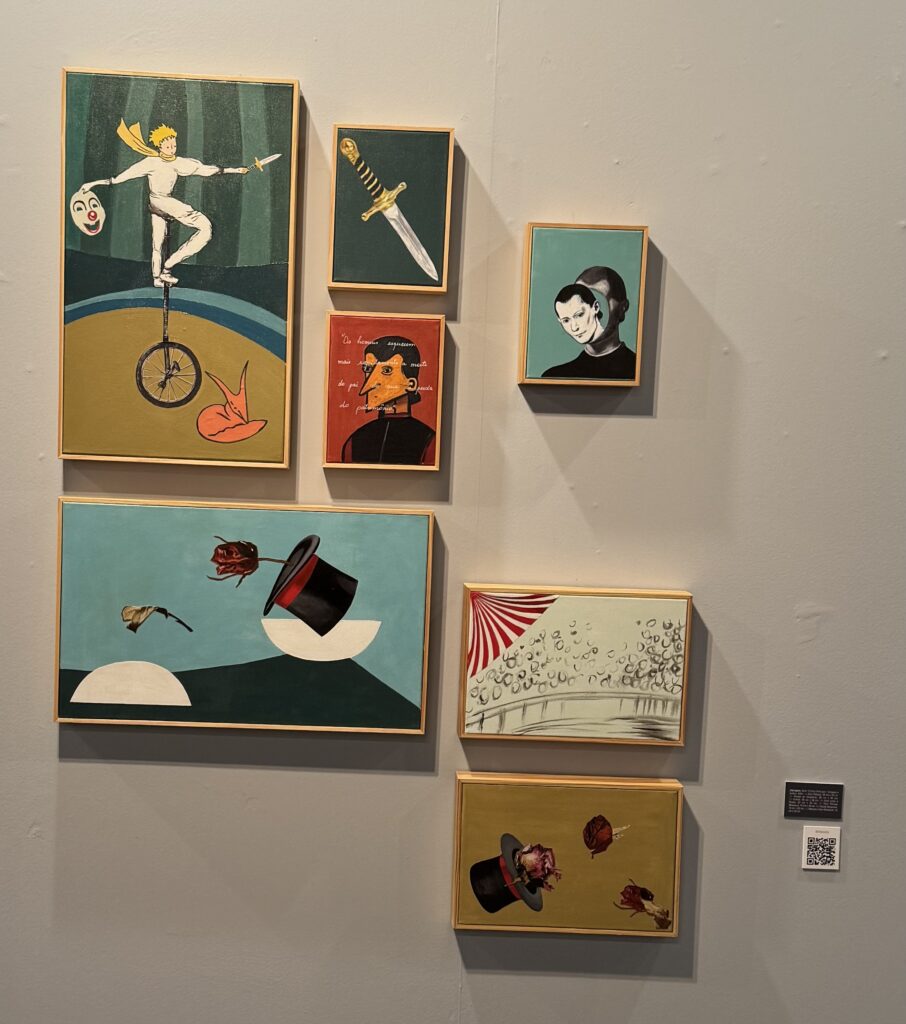 Essa série de trabalhos são fragmentos em sete telas, onde eu abordo a ideia de comparação de dois mundos, ou seja, o mundo dos valores elevados moralmente o do coração com os valores racionais; cheios de teorias políticas elaboradas, um guia para se chegar e manter-se no poder. São ideias extraídas de dois livros clássicos da Literatura: “O Pequeno Príncipe”( 1943) - Antoine de Saint-Exupéry e "O Príncipe Maquiavel"(1532)- Nicolau Maquiavel. A primeira tela apresenta elementos de um palco de circo, “O CIRCO PRÍNCIPES”, pintadas em acrílico e colagens. As partes que compõem o “Circo”apresentam: O Palhaço com a cabeça do Pequeno Príncipe na bicicleta circense em movimento carrega em uma de suas mãos a espada e na outra a máscara, como símbolos de ‘falsidade’ e poder, que levam a destruição maquiavélica, contrariando a origem dos valores humanos mais nobres descritos no livro “O Pequeno Príncipe”. Nas outras telas temos uma rampa com as Cúpulas do Congresso,centro político, contendo uma cartola mágica sobre, de onde magicamente saí a Rosa despetalada e sem vida, murcha, simbolizando o confronto do bem e do mal e suas consequências. Na outra tela vemos o palco circense com a plateia agitada. Uma face do Príncipe Maquiavel representada estilísticamente e uma outra tela com a face do Maquiavel, saíndo da máscara, desmascarando. A Espada e a Rosa, símbolo dos nobres valores de relacionamentos humanos, representa o antagonismo dos dois mundos. Pensar e expressar a arte através da comparação de ideais, valores morais e a atual natureza humana latente, descritos nos dois livros Clássicos da Literatura; é o que quero com essa ressignificação das obras de Hassis.